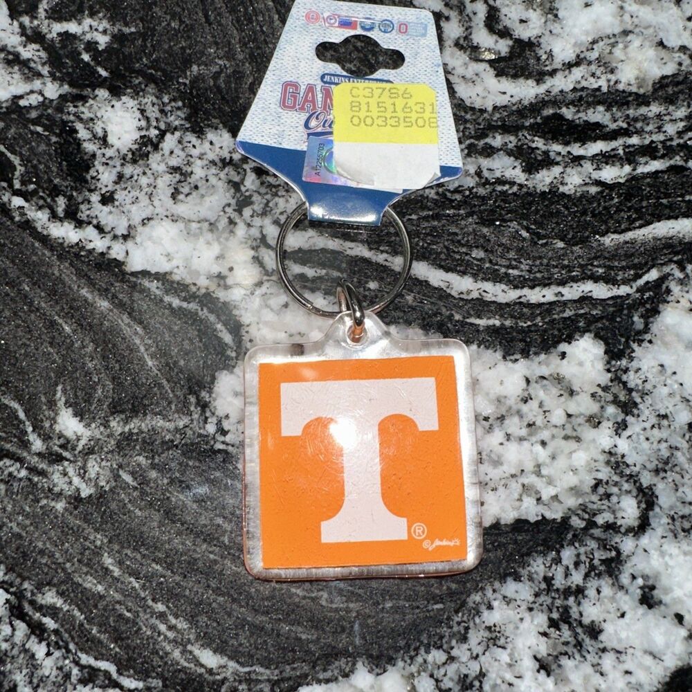 NWT Tennessee Volunteers Game Day Outfitters Keychain 2-sided